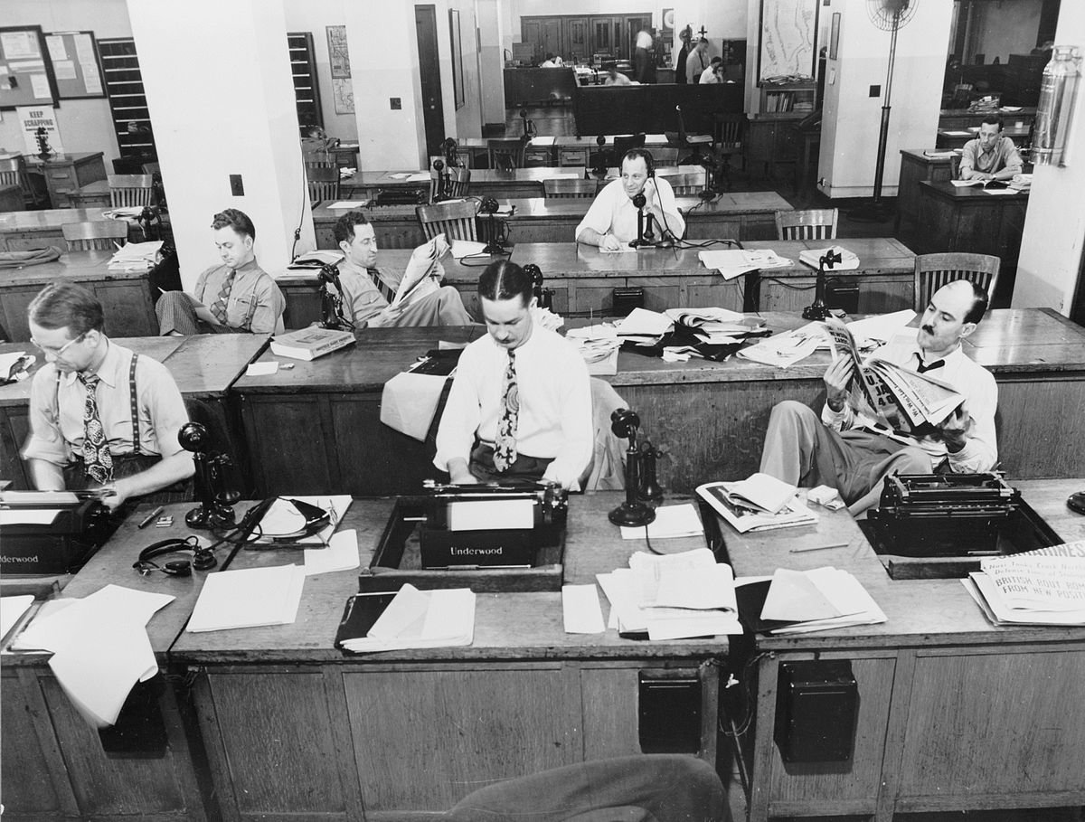 1200px-The_New_York_Times_newsroom_1942